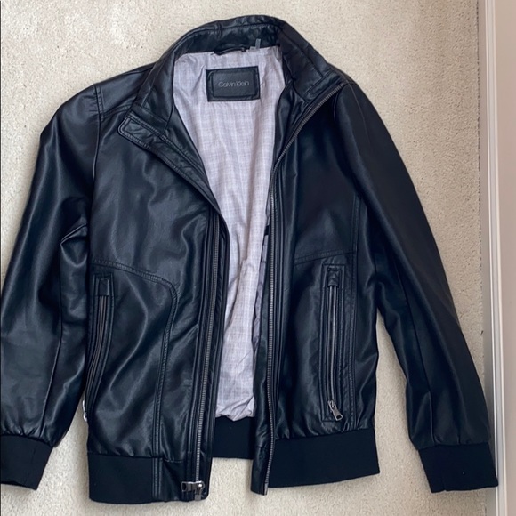 Calvin Klein Other - Men’s Calvin Klein vegan leather bomber jacket